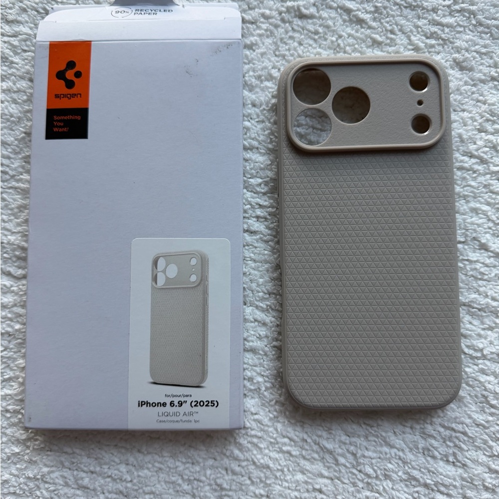 Amazon Cream Geometric Case for iPhone - Picture 9 of 10